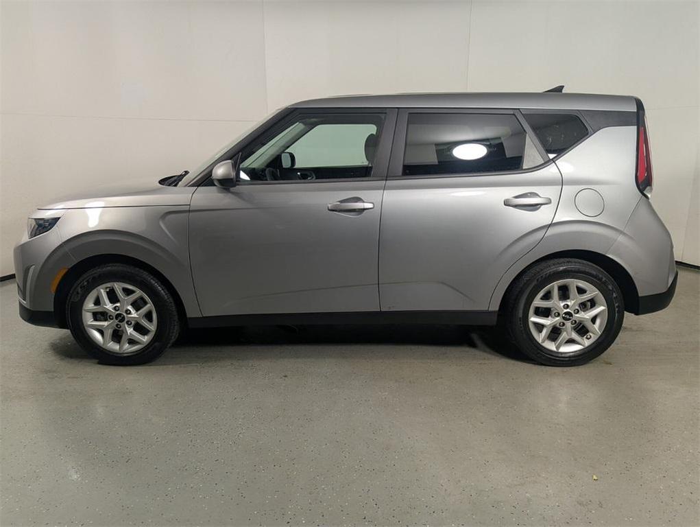 used 2024 Kia Soul car, priced at $15,491