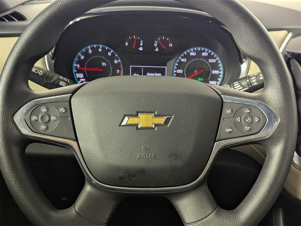 used 2022 Chevrolet Traverse car, priced at $18,991