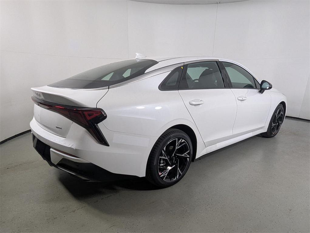 new 2026 Kia K5 car, priced at $30,630