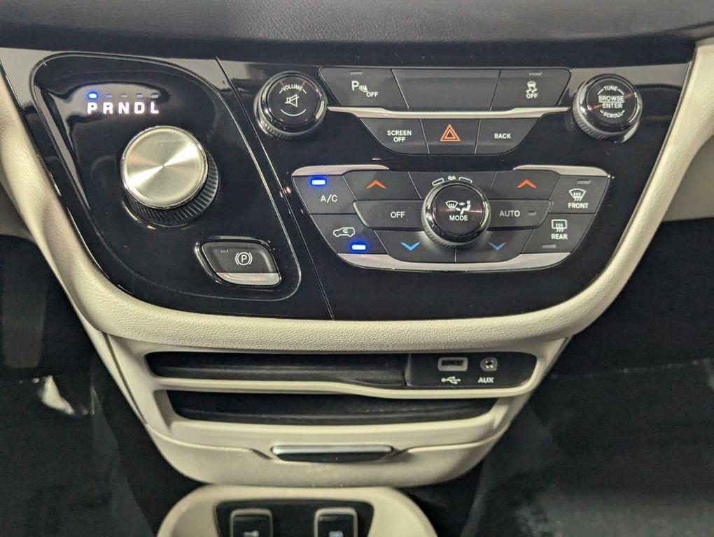 used 2017 Chrysler Pacifica car, priced at $11,776