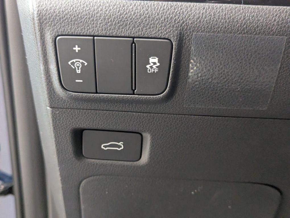 new 2026 Kia K5 car, priced at $31,948