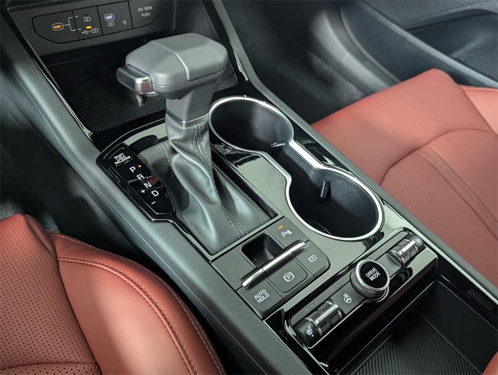 new 2026 Kia K5 car, priced at $31,089