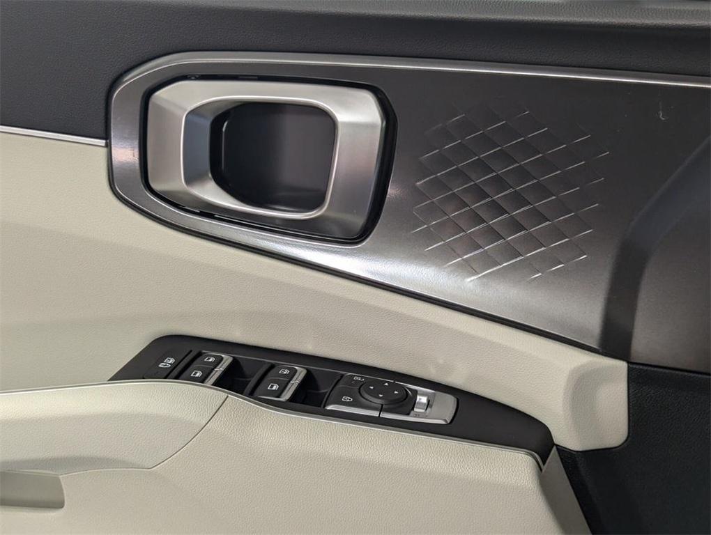 new 2025 Kia Sorento car, priced at $38,553