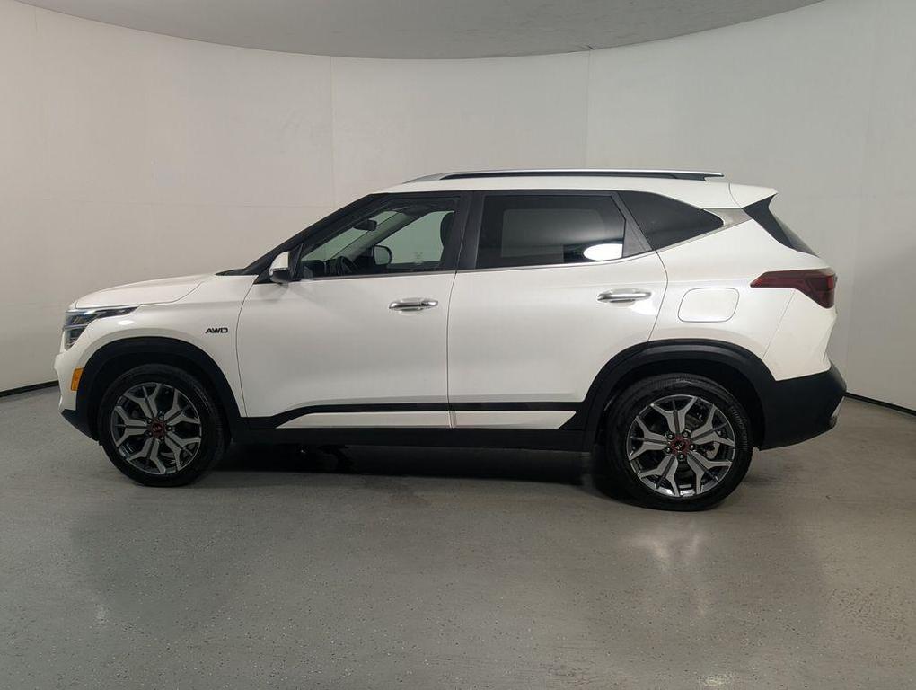 used 2021 Kia Seltos car, priced at $18,867