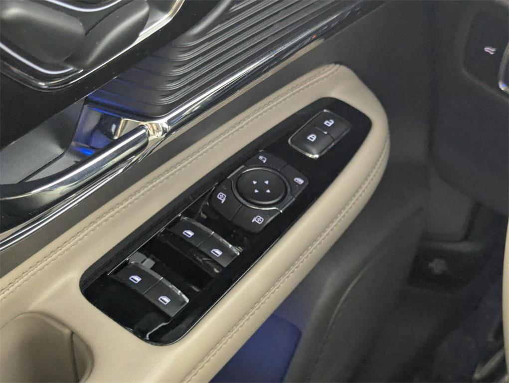 used 2022 Lincoln Corsair car, priced at $26,995