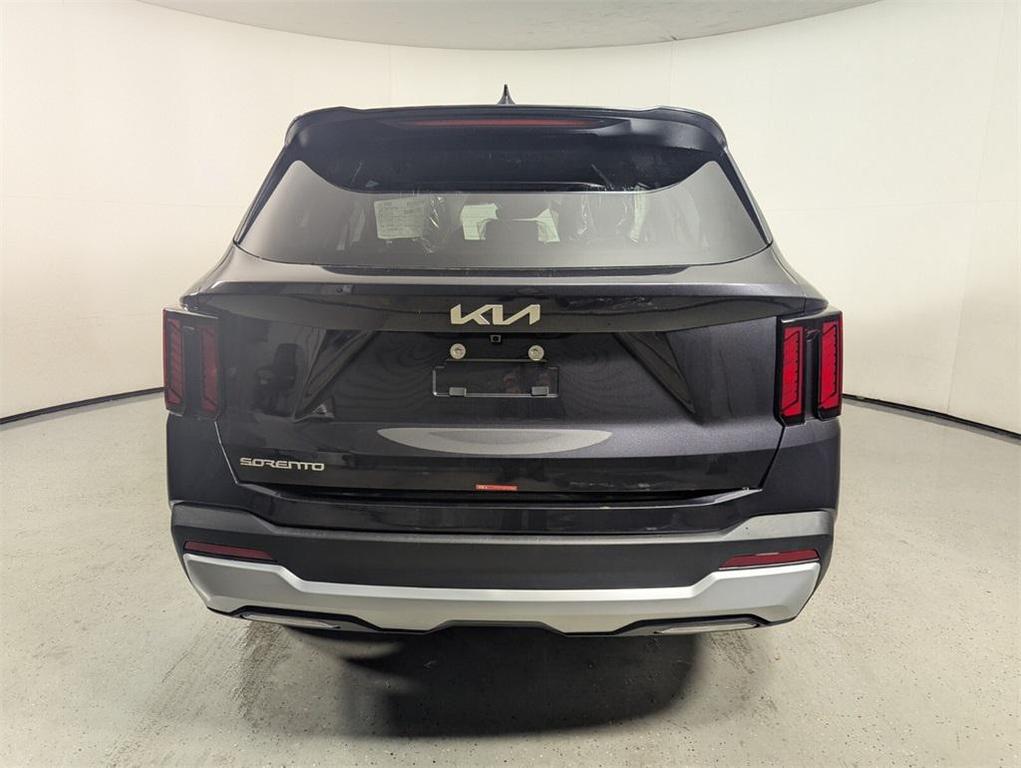 new 2026 Kia Sorento car, priced at $33,125