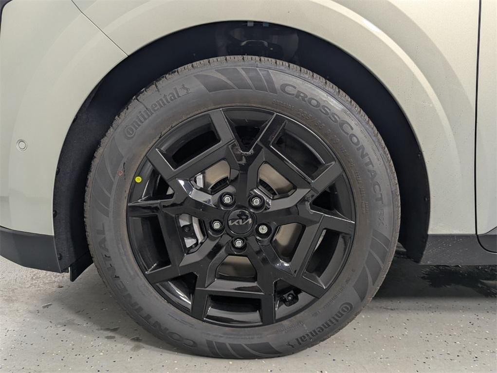 new 2026 Kia Carnival car, priced at $50,697