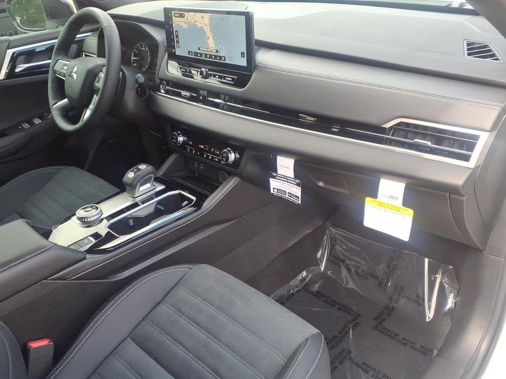 new 2026 Mitsubishi Outlander car, priced at $36,891
