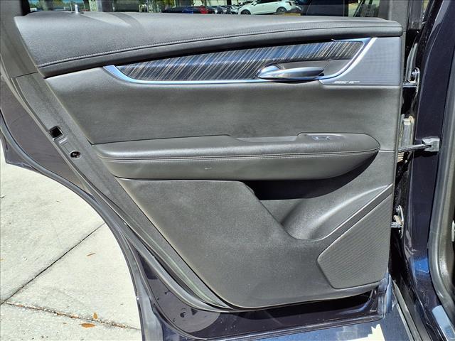 used 2021 Cadillac XT6 car, priced at $23,879