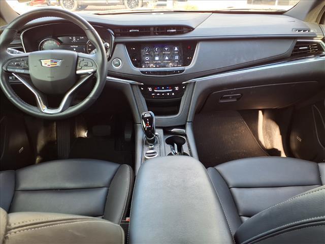 used 2024 Cadillac XT6 car, priced at $37,008