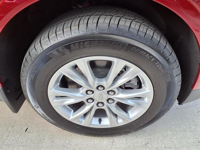 new 2026 Cadillac XT5 car, priced at $47,820