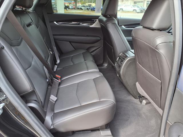 used 2025 Cadillac XT5 car, priced at $37,070