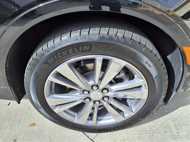 used 2025 Cadillac XT5 car, priced at $37,070