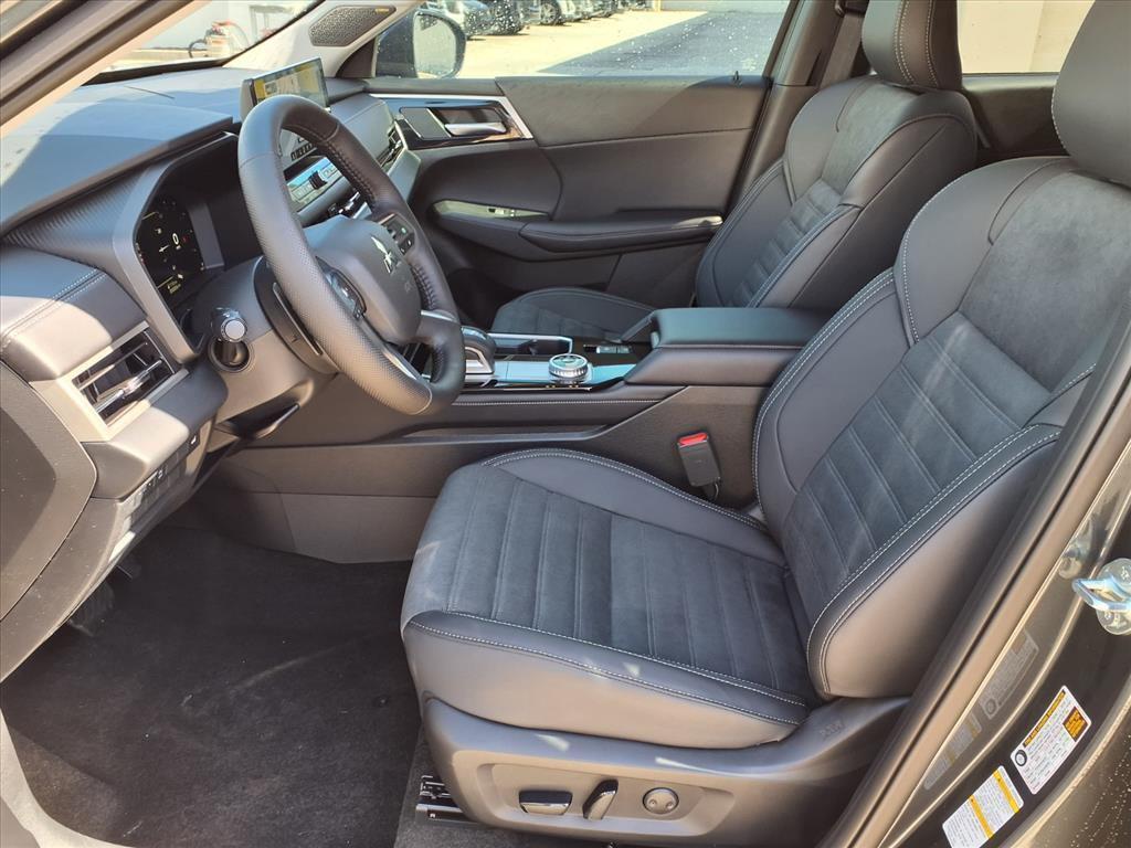 new 2026 Mitsubishi Outlander car, priced at $41,716