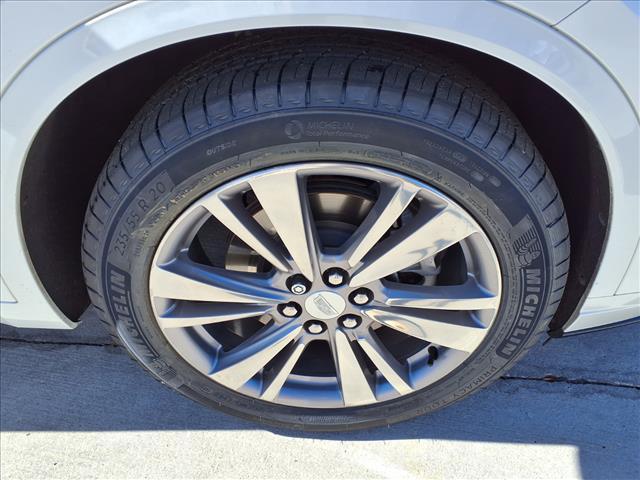 used 2023 Cadillac XT6 car, priced at $33,665