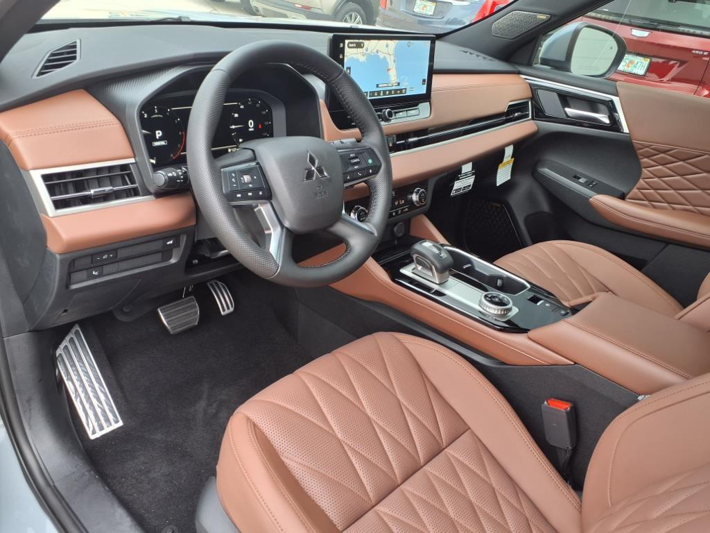 new 2025 Mitsubishi Outlander car, priced at $46,146