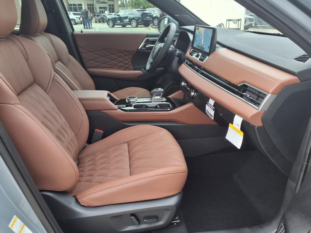 new 2025 Mitsubishi Outlander car, priced at $46,146