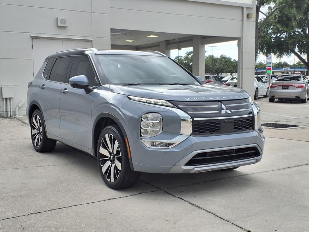 new 2025 Mitsubishi Outlander car, priced at $46,146