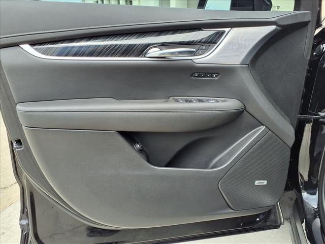 used 2025 Cadillac XT6 car, priced at $50,780