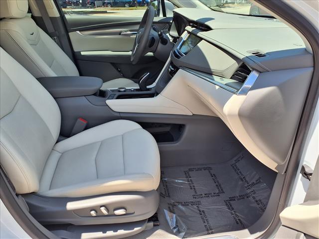 used 2024 Cadillac XT5 car, priced at $42,969
