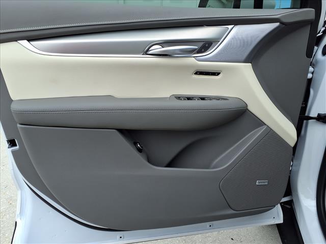 new 2026 Cadillac XT5 car, priced at $60,316