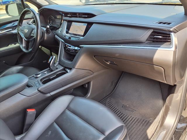 used 2023 Cadillac XT5 car, priced at $27,999