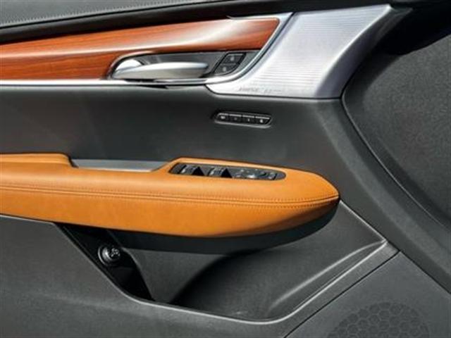 new 2025 Cadillac XT5 car, priced at $58,390