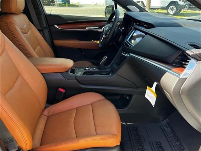 new 2025 Cadillac XT5 car, priced at $58,390