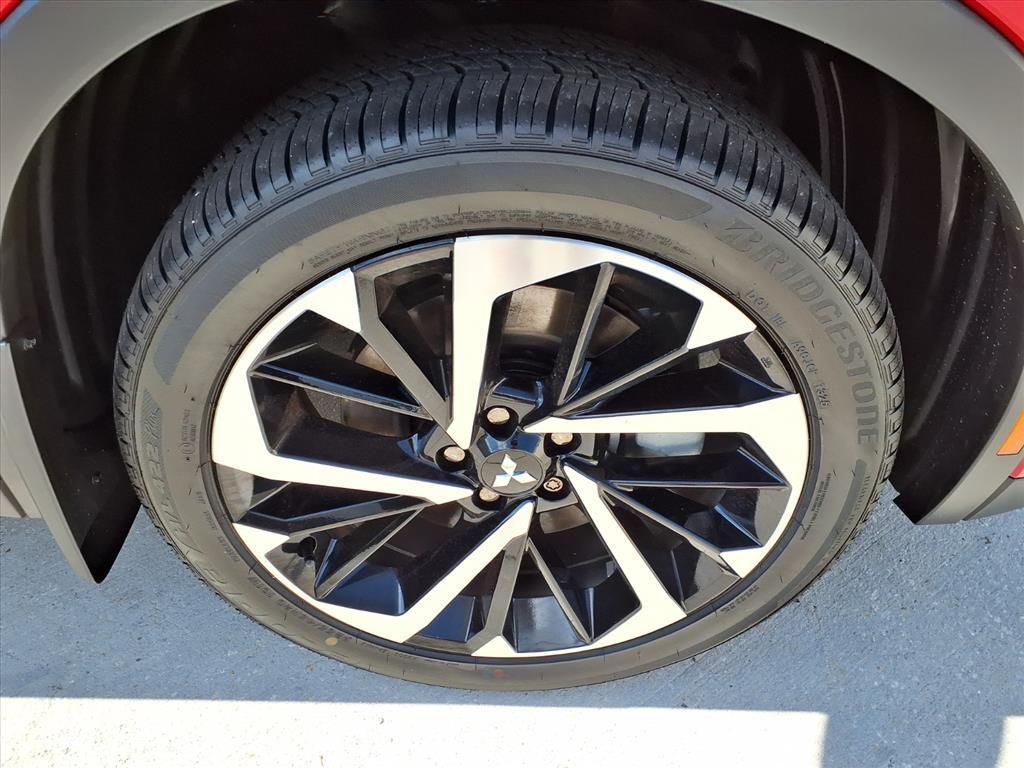 new 2025 Mitsubishi Outlander car, priced at $49,806