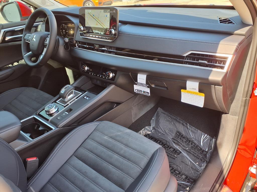 new 2025 Mitsubishi Outlander car, priced at $49,806