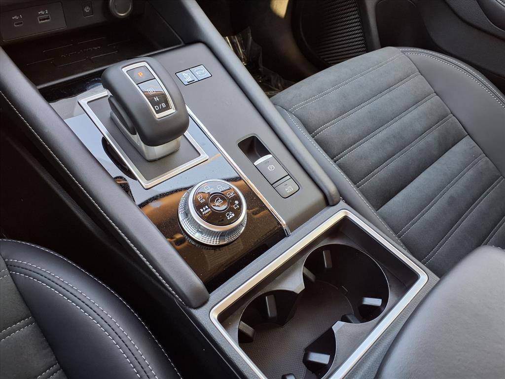 new 2025 Mitsubishi Outlander car, priced at $49,806
