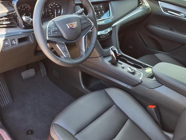 new 2026 Cadillac XT5 car, priced at $44,111