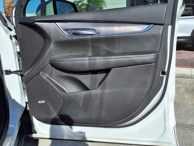 used 2022 Cadillac XT6 car, priced at $28,980