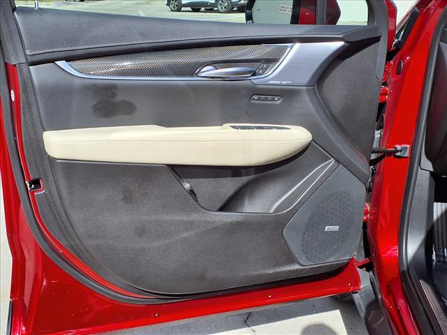 used 2023 Cadillac XT5 car, priced at $37,172