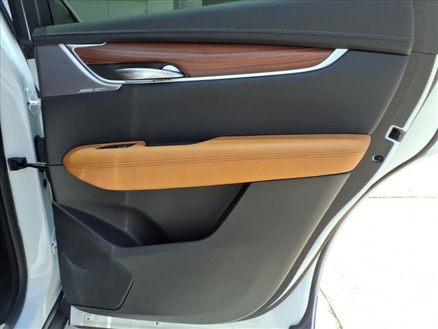 used 2024 Cadillac XT5 car, priced at $41,942