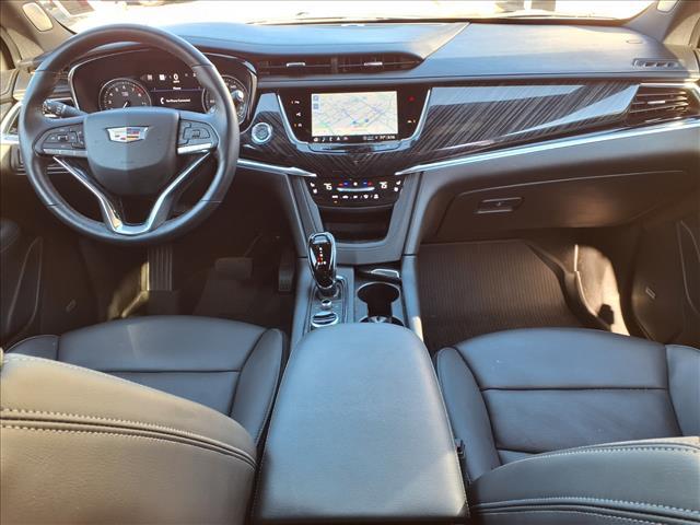 used 2024 Cadillac XT6 car, priced at $47,599