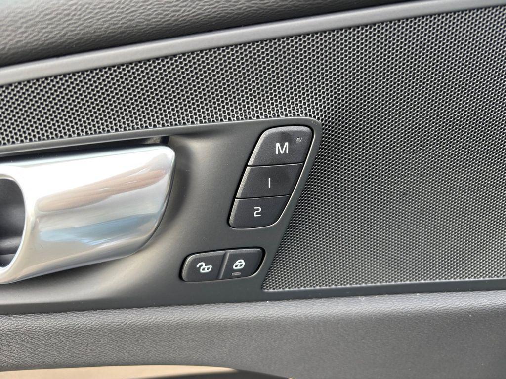 new 2026 Volvo XC60 car, priced at $55,985