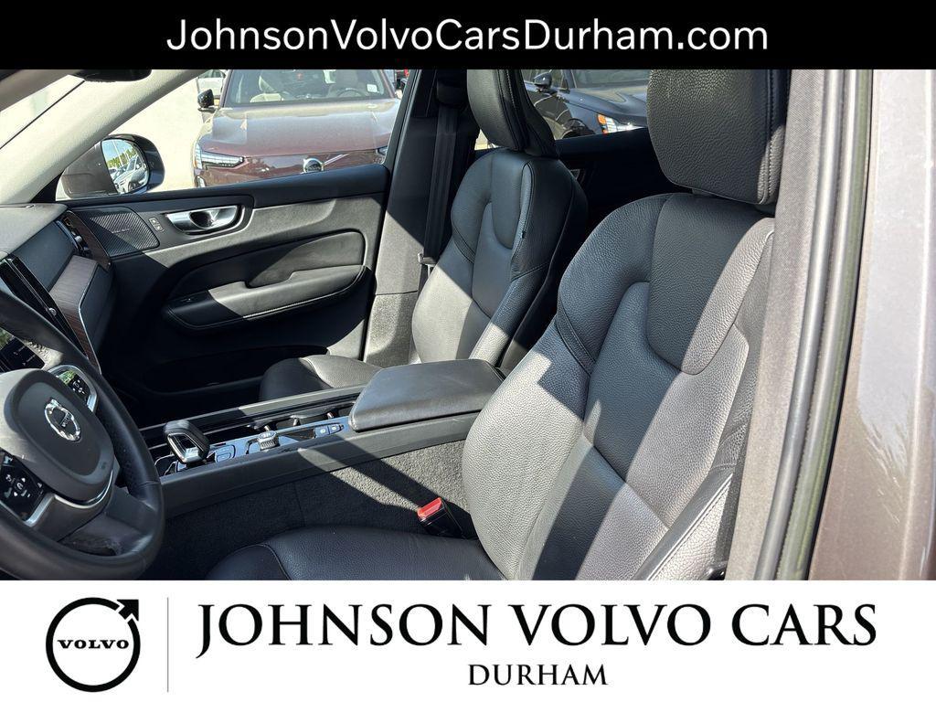 used 2023 Volvo XC60 car, priced at $32,302