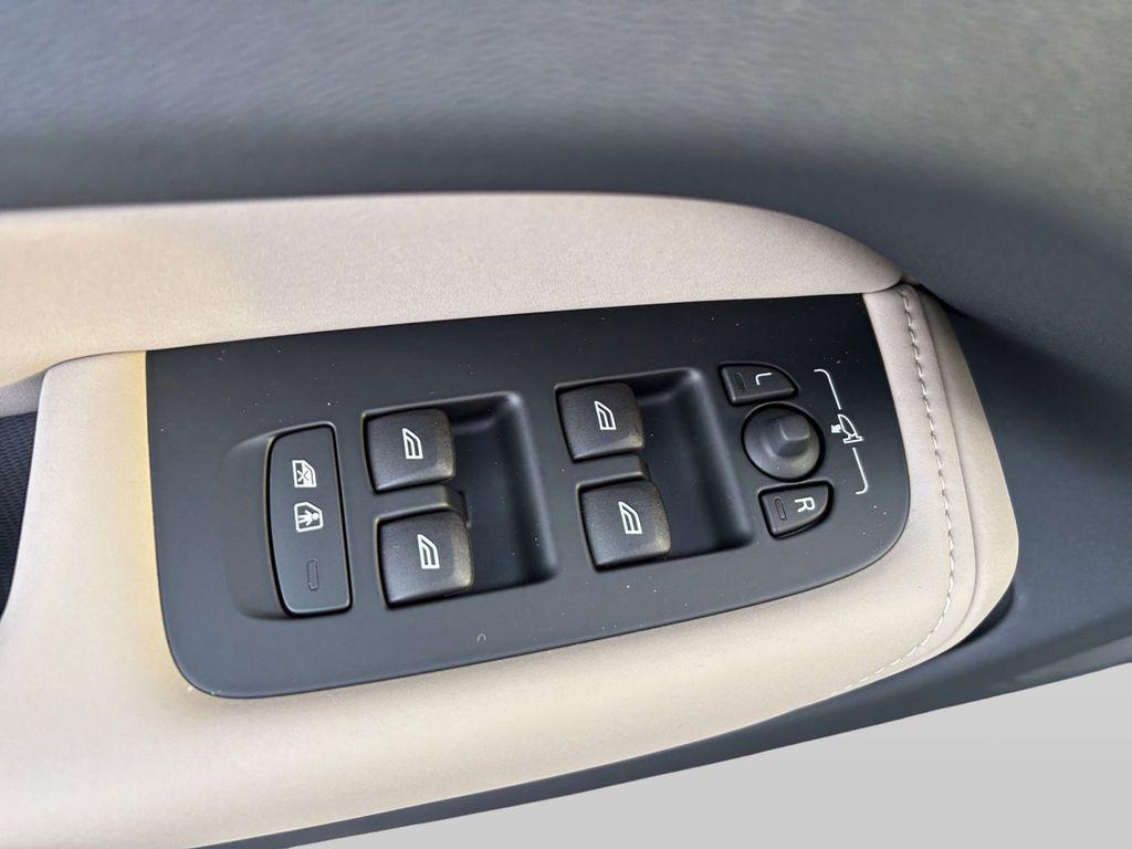 new 2026 Volvo XC60 car, priced at $55,985