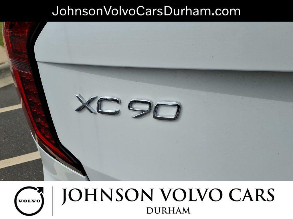 new 2026 Volvo XC90 car, priced at $69,325