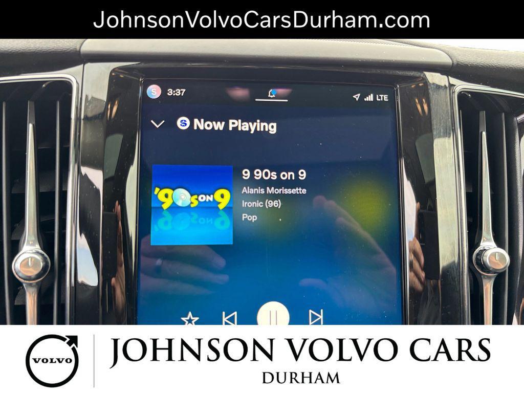 used 2024 Volvo XC60 Recharge Plug-In Hybrid car, priced at $34,311