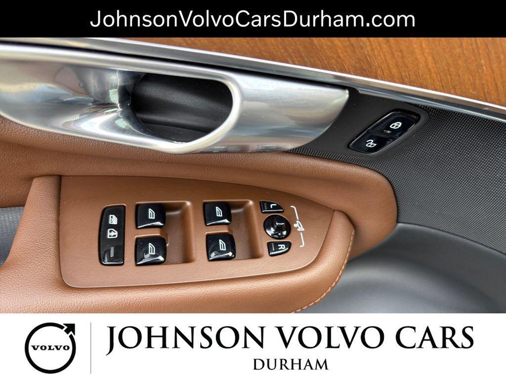 used 2023 Volvo XC90 car, priced at $33,211