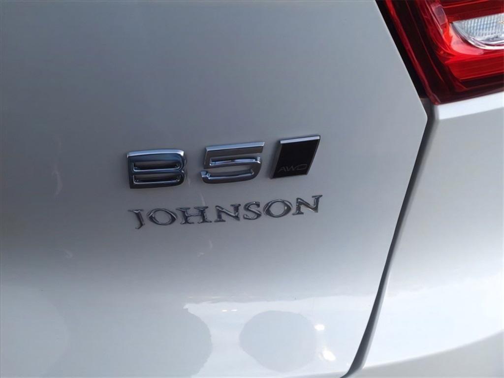 new 2025 Volvo XC40 car, priced at $34,984