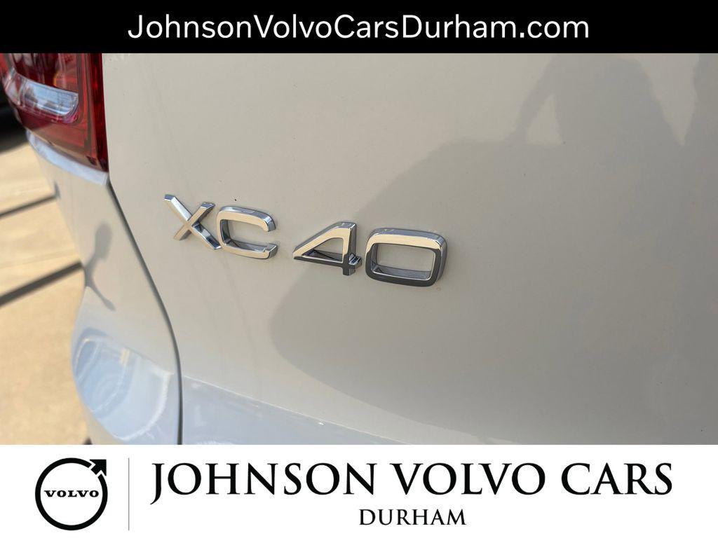 new 2025 Volvo XC40 car, priced at $34,984