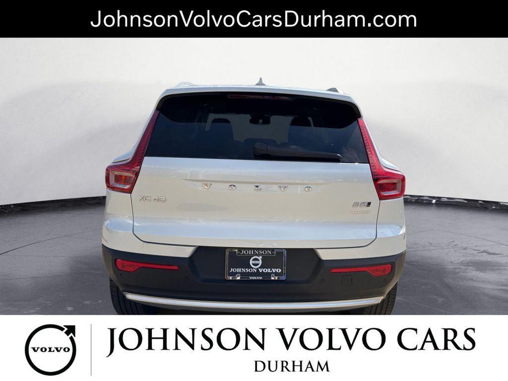 new 2025 Volvo XC40 car, priced at $34,984