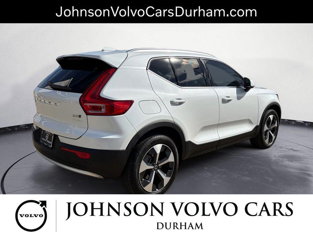 new 2025 Volvo XC40 car, priced at $34,984