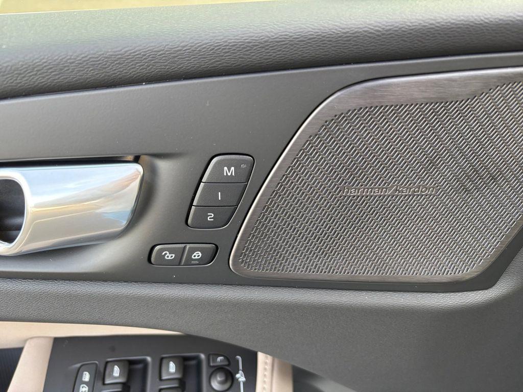 new 2026 Volvo XC60 car, priced at $55,235