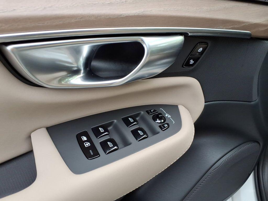 new 2026 Volvo XC90 Plug-In Hybrid car, priced at $79,375