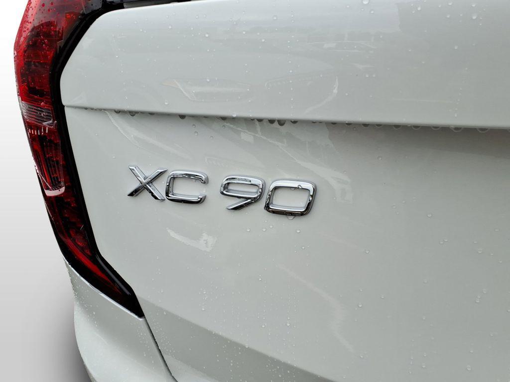 new 2026 Volvo XC90 Plug-In Hybrid car, priced at $79,375
