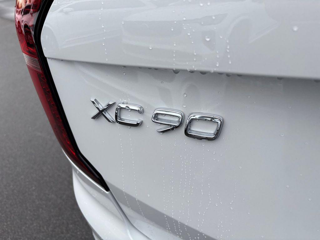 new 2026 Volvo XC90 Plug-In Hybrid car, priced at $80,245